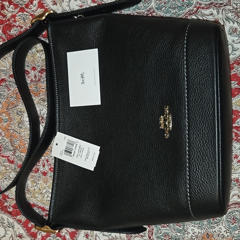 Coach - Picture 2 of 6